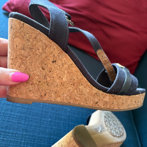 Tommy Hifiger wedge sandals - Picture 5 of 5